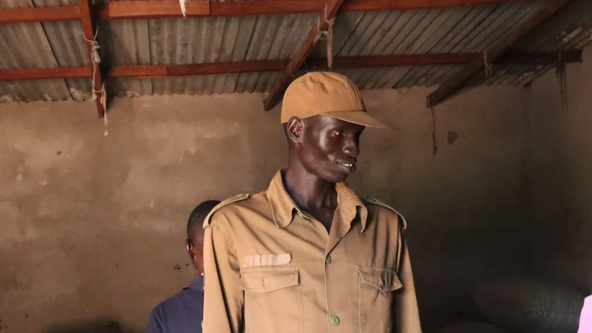 prison officer