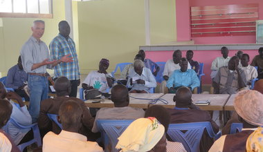 UNMISS Malakal facilitates mini dialogue between IDPs and local leaders from outside the camp
