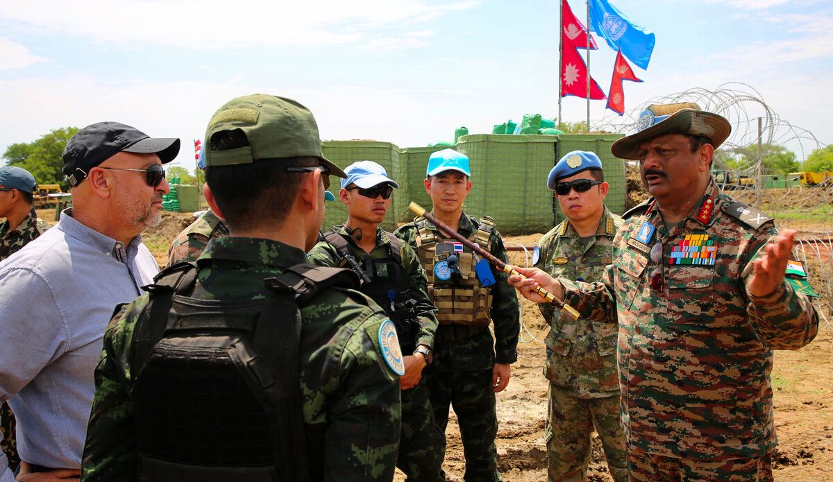Peace South Sudan UNMISS UN peacekeeping peacekeepers elections Force Commander Maper visit temporary base Lakes