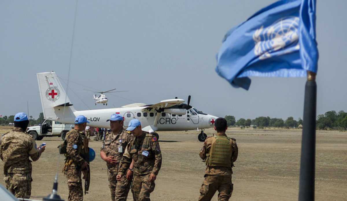Mongolian Protection force on the runway in Leer