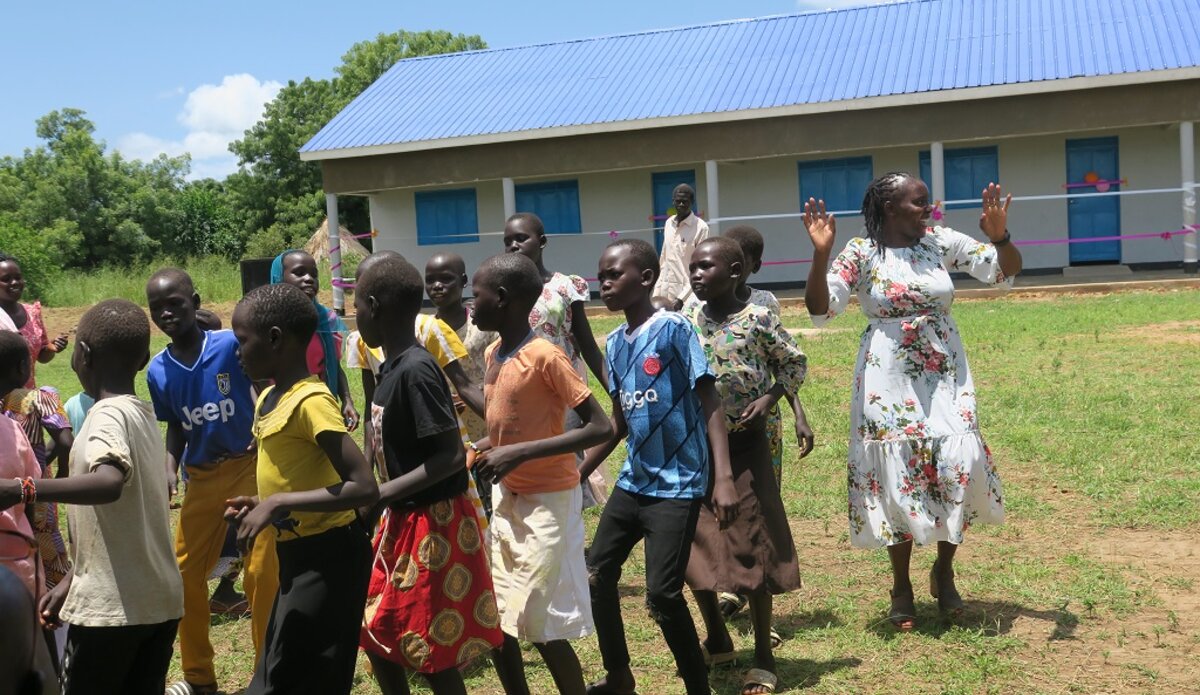 unmiss south sudan eastern equatoria state quick impact project community school classrooms