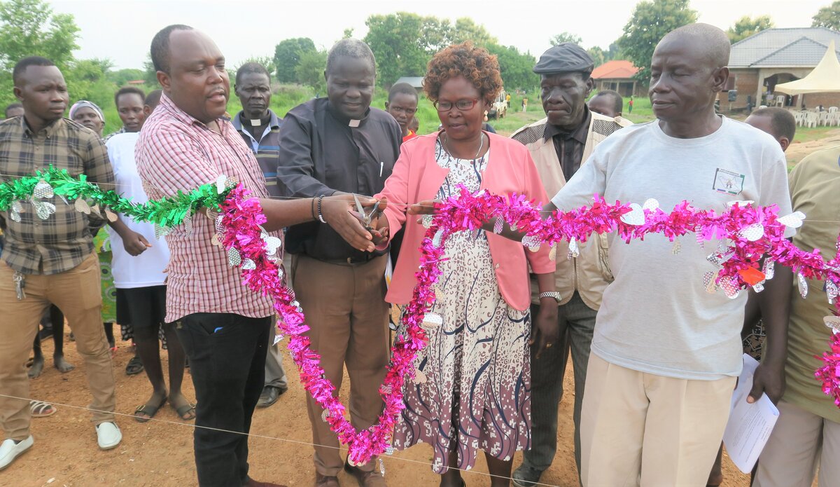 Peace South Sudan UNMISS UN peacekeeping peacekeepers development trade harmony bridge connect livelihood school