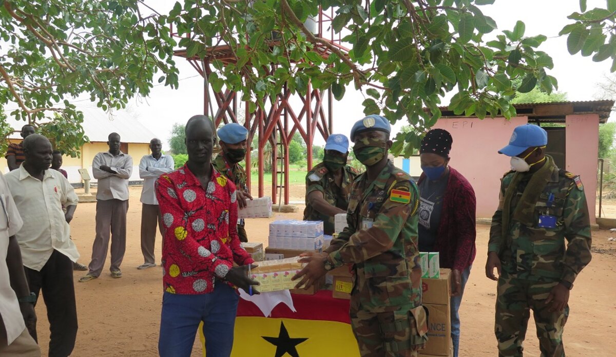 Ghanaian peacekeepers donate medicines for children to Akuem health facility in Aweil East County