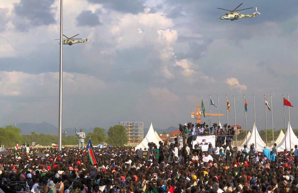 Thousands of citizens gathered in Juba to celebrate “dawn of peace”