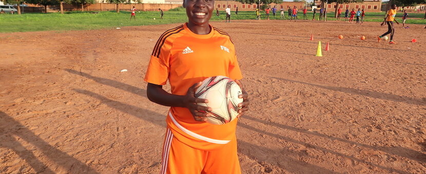unmiss south sudan western quatoria state wau football women stereotypes sports china engineering troops
